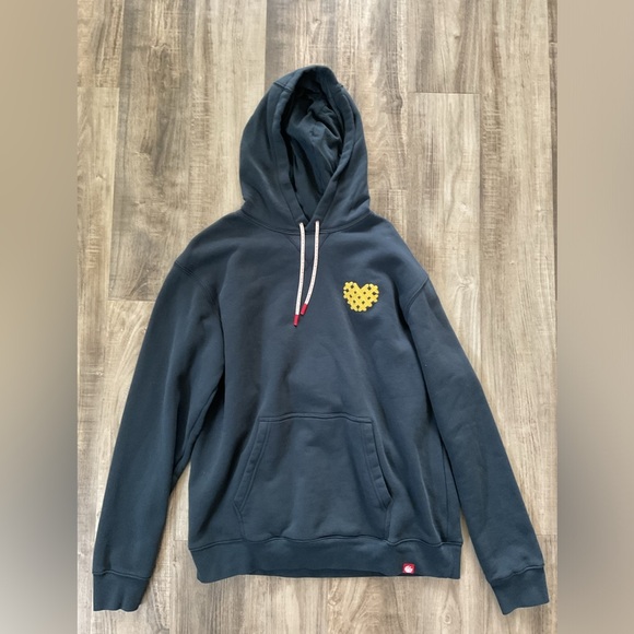 Chick-Fil-A I Heart Waffle Fries Hoodie Sweatshirt size large - Picture 2 of 6